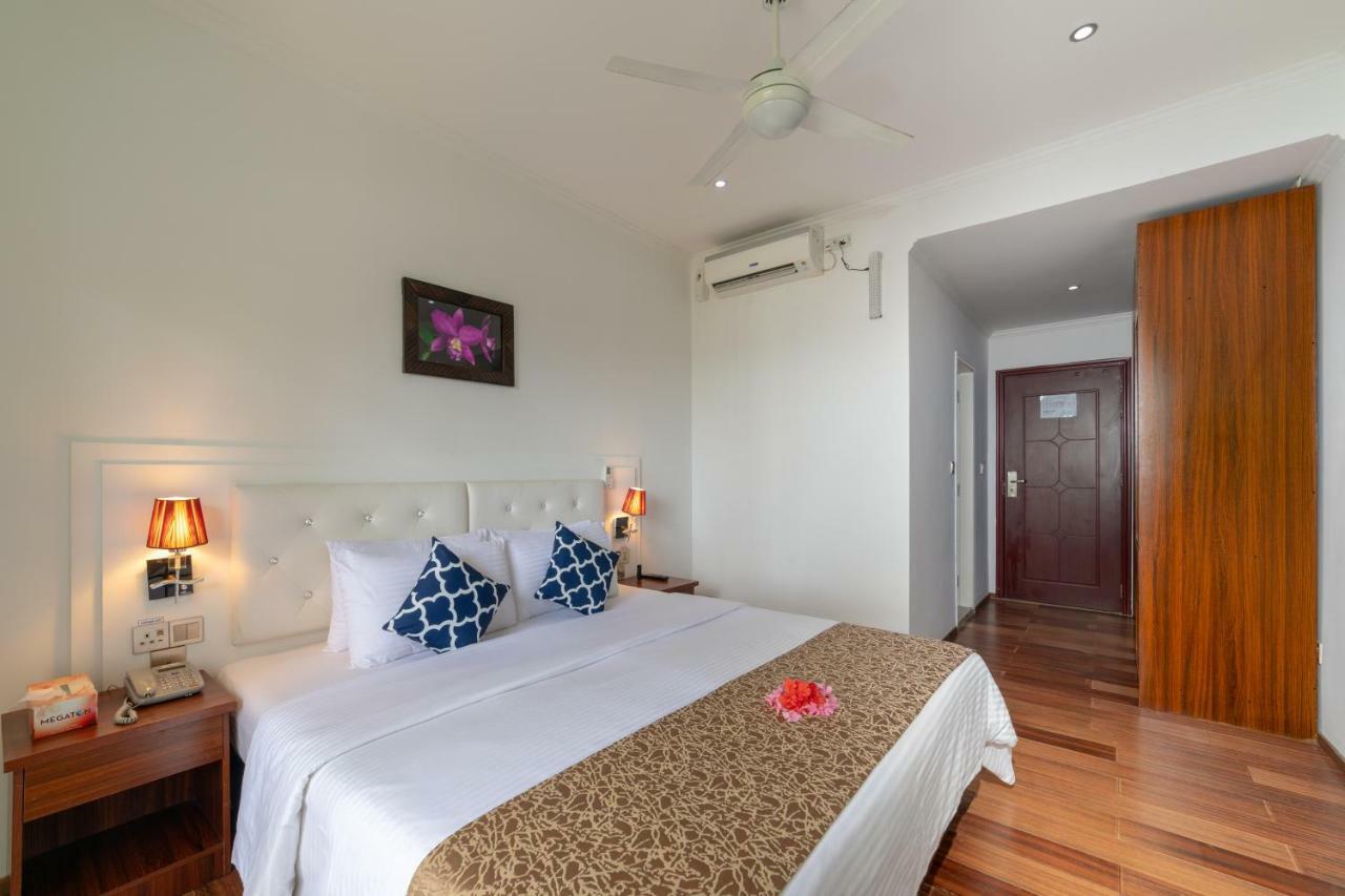 Crystal Sands Villa Maafushi Ngoại thất bức ảnh